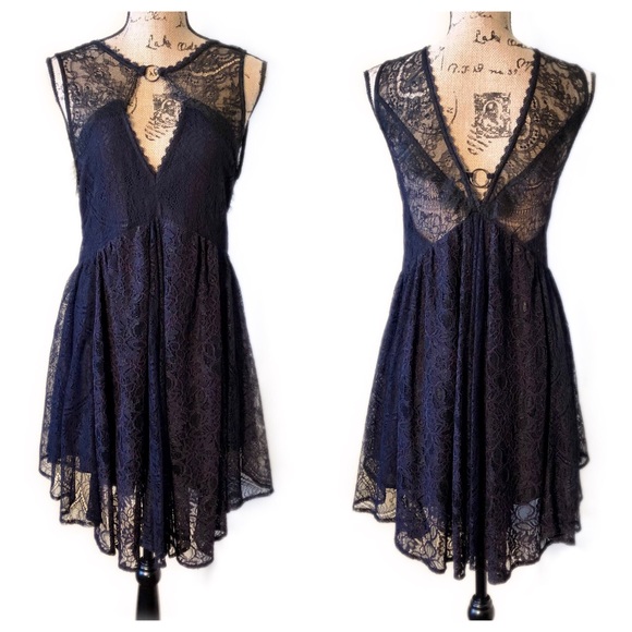 Free People Dresses & Skirts - FREE PEOPLE Black Lace Overlay Boho Festival Dress